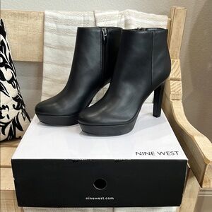 Nine West Black Heeled Boots Sleek and Stylish